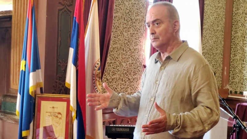 Ljubavne pesme na običan način: zoranu ćiriću u vršcu uručena prestižna nagrada za poeziju „vasko popa“