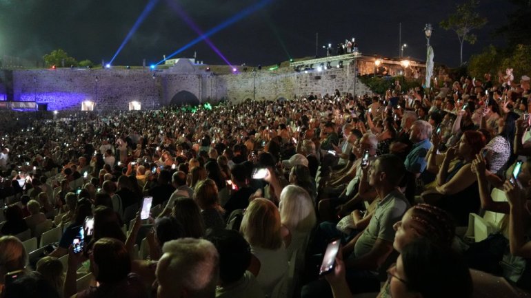 Van dam u nišu: hvala predsedniku vučiću, nigde nisam doživeo ovakav doček (foto/video)
