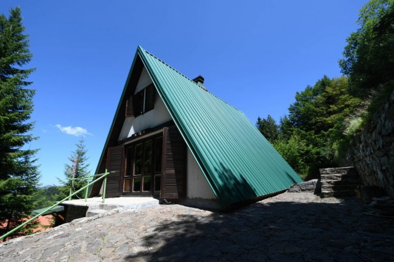 Zadovoljni klijenti potvrđuju značaj osiguranja vikendica na kopaoniku, goču i goliji