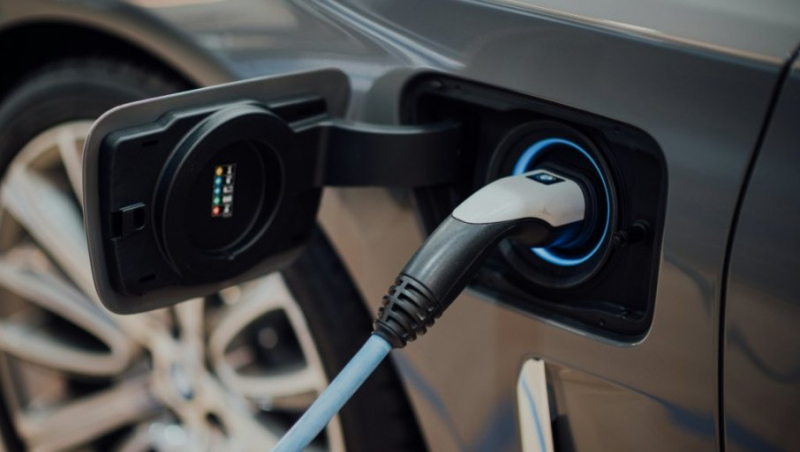 Džili predstavio sistem za punjenje električnih vozila do 70 odsto za 4,5 minuta