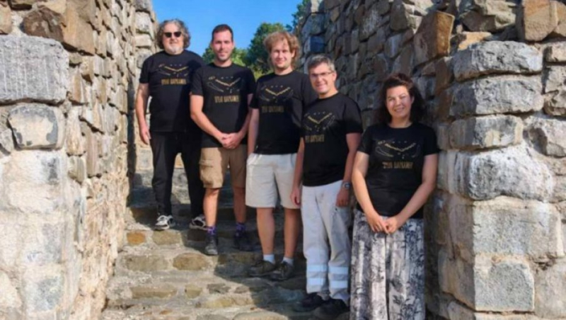 Dragoceno otkriće naših arheologa na lokalitetu "vrelo" šarkamen kod negotina (foto)