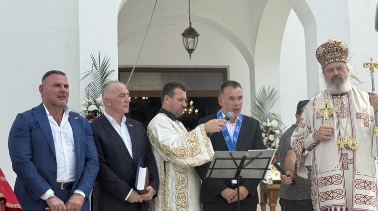 Osveštan hram u kazneno-popravnom zavodu za maloletnike u valjevu: vera put ka pravim vrednostima (foto)