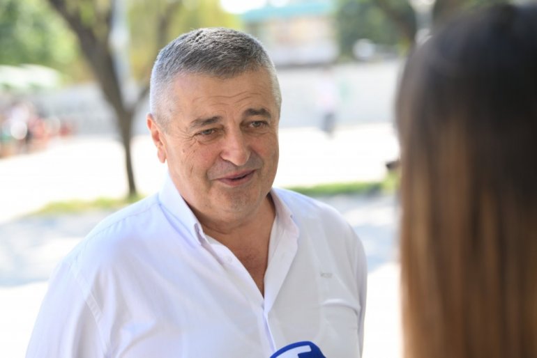Srpski manastiri otvorili svoje riznice: pogledajte šta su doneli pred hram svetog save!