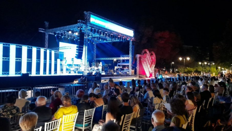 Sve „pršti“ od umetnosti: septembar u leskovcu u znaku raznovrsnih kulturnih sadržaja
